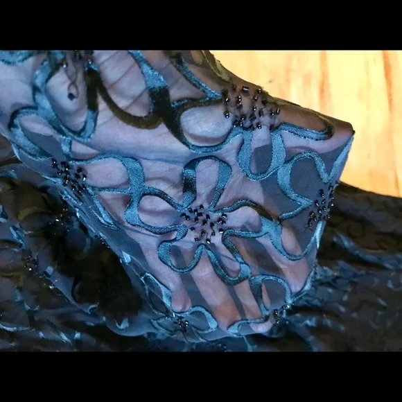 Cache - Picture 3 of 9